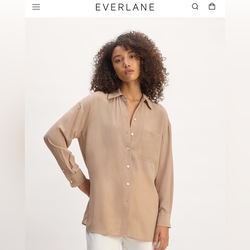 EVERLANE The Must-Have Shirt in 100% Washable Silk Size Medium in Burnt Sugar